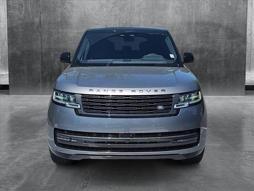 2025 Land Rover Range Rover P530 SE
