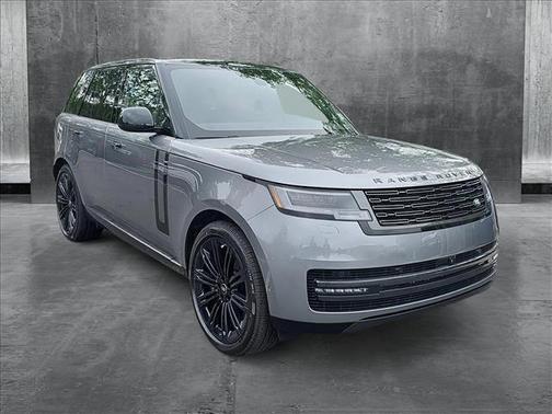 2025 Land Rover Range Rover P530 SE