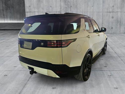2025 Land Rover Discovery P360 Dynamic SE