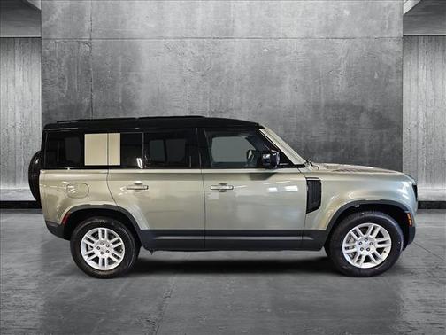 2025 Land Rover Defender 110 P300