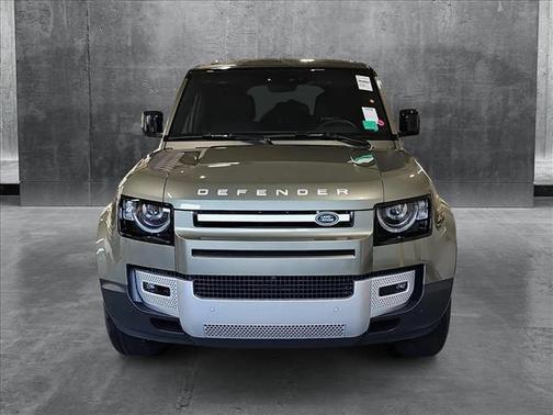 2025 Land Rover Defender 110 P300
