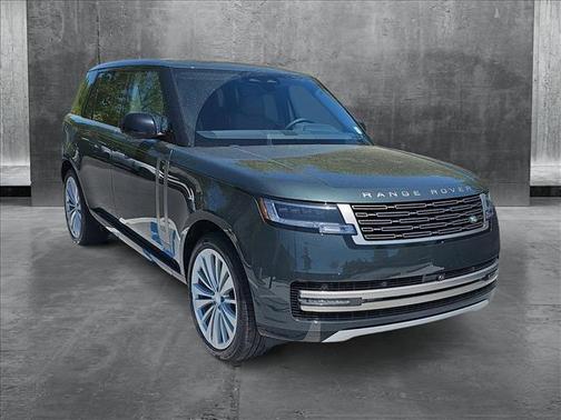 2025 Land Rover Range Rover P530 SE 7 Seat