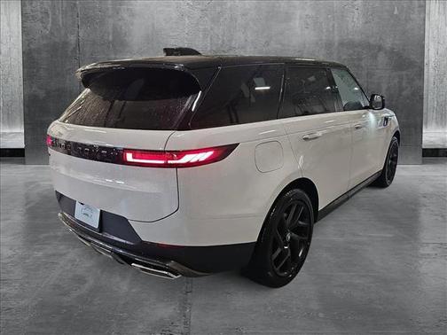 2025 Land Rover Range Rover Sport SE