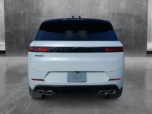 2025 Land Rover Range Rover Sport SE