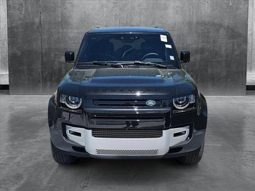 2025 Land Rover Defender 110 P400 S