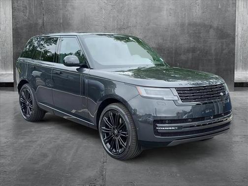 2025 Land Rover Range Rover P530 SE