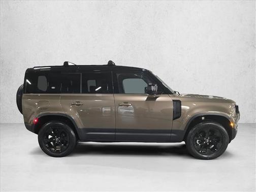 2024 Land Rover Defender 110 P300