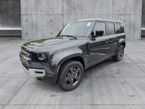 2025 Land Rover Defender 110 P300