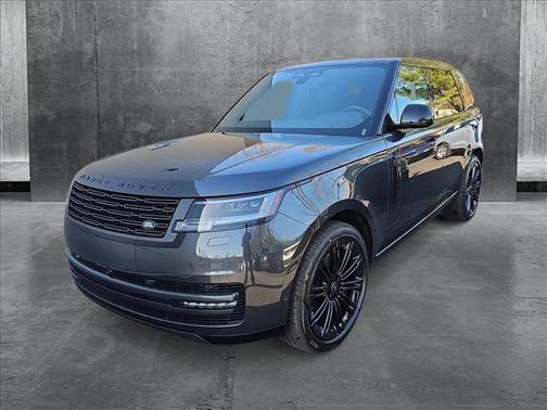 2025 Land Rover Range Rover P530 SE
