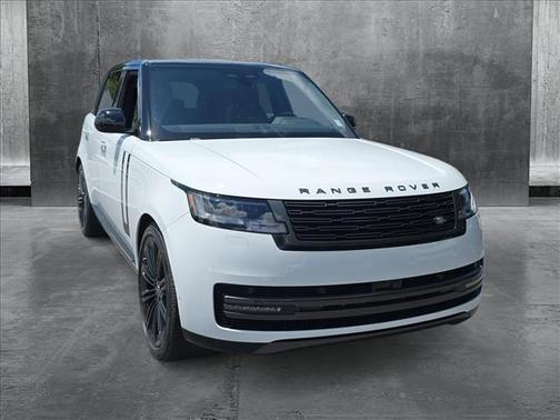 2025 Land Rover Range Rover P400 SE
