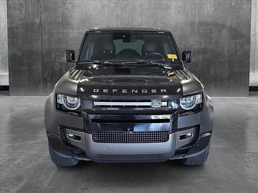 2022 Land Rover Defender 110 V8