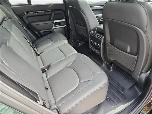 2024 Land Rover Defender 110 P500 SE