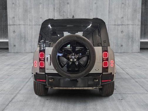2023 Land Rover Defender 110 X-Dynamic SE