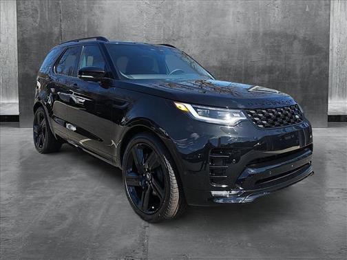 2025 Land Rover Discovery P300 Dynamic SE