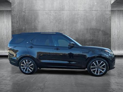 2024 Land Rover Discovery Dynamic SE