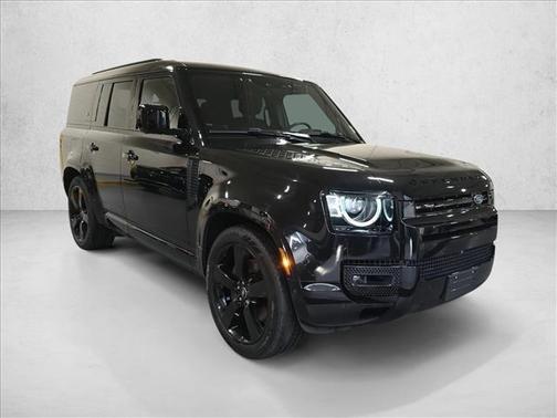 2024 Land Rover Defender 130 P400 X-Dynamic SE