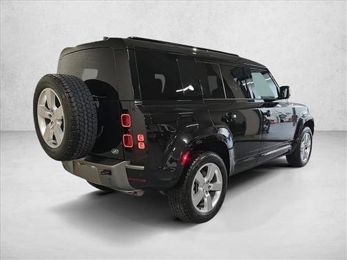 2023 Land Rover Defender 110 X-Dynamic SE