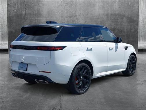2025 Land Rover Range Rover Sport SE