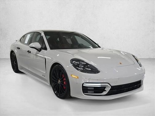 2021 Porsche Panamera GTS