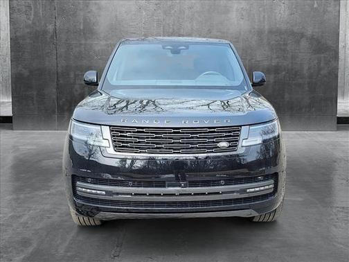 2025 Land Rover Range Rover P530 SE 7 Seat