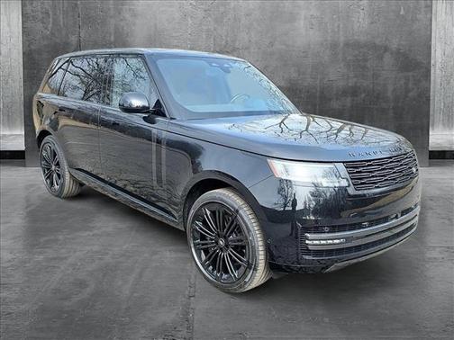2025 Land Rover Range Rover P530 SE 7 Seat