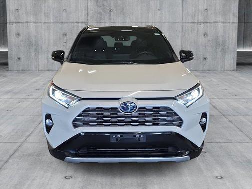 2021 Toyota RAV4 Hybrid SE