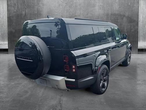 2025 Land Rover Defender 130 P300 S