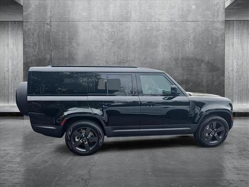2025 Land Rover Defender 130 P300 S