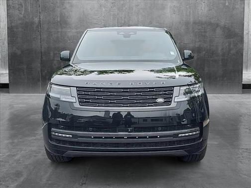 2025 Land Rover Range Rover P530 SE 7 Seat