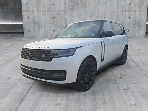 2025 Land Rover Range Rover P400 SE 7 Seat