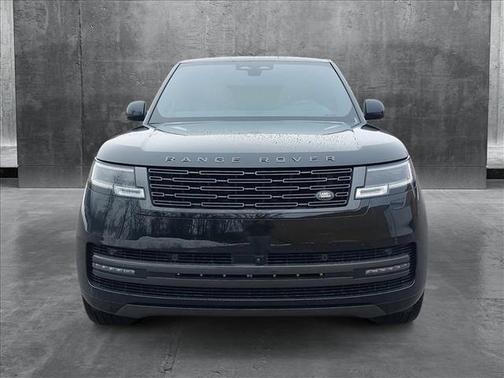 2025 Land Rover Range Rover P530 SE 7 Seat