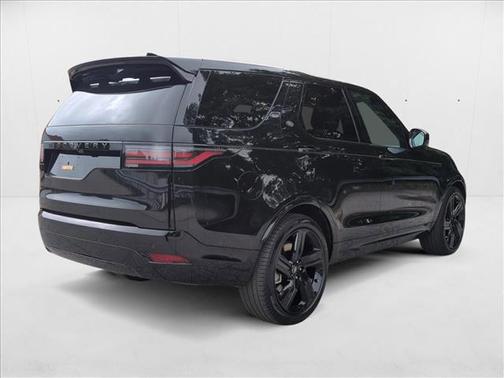2024 Land Rover Discovery P360 Dynamic SE