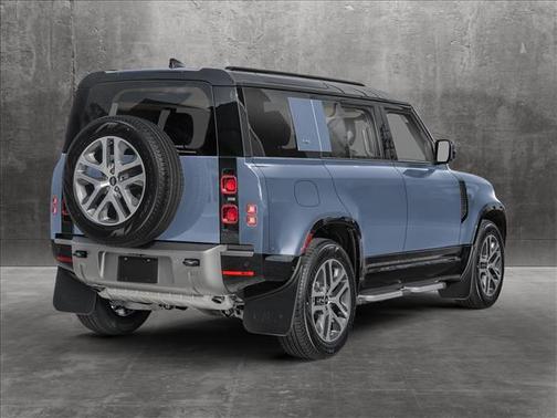 2025 Land Rover Defender 110 P400 X-Dynamic SE