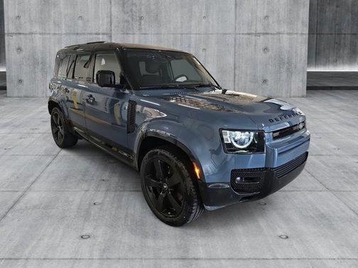 2025 Land Rover Defender 110 P400 X-Dynamic SE