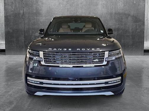 2025 Land Rover Range Rover P530 SE