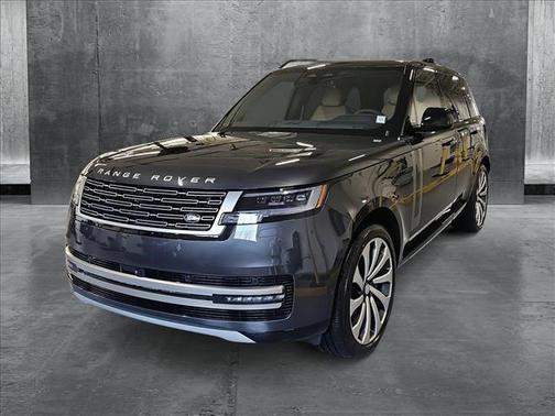 2025 Land Rover Range Rover P530 SE