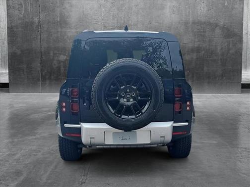 2025 Land Rover Defender 90 P300 S