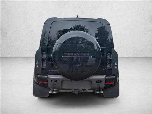 2024 Land Rover Defender 110 P525 Carpathian Edition