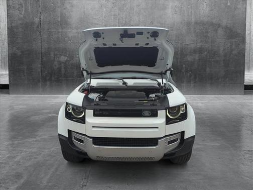 2024 Land Rover Defender 110 P300