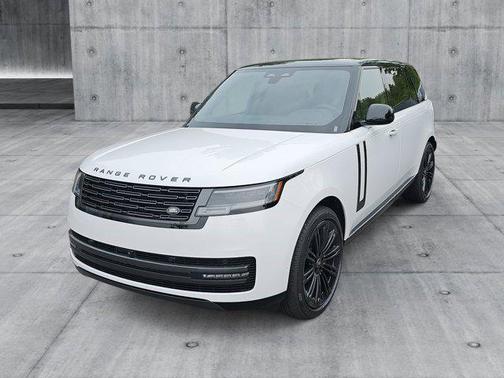2025 Land Rover Range Rover P530 SE 7 Seat