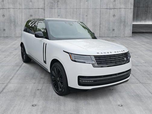2025 Land Rover Range Rover P530 SE 7 Seat