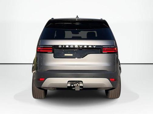 2025 Land Rover Discovery P300 S