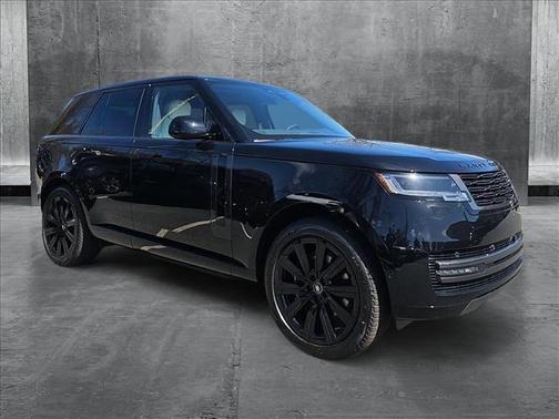 2025 Land Rover Range Rover P550e SE