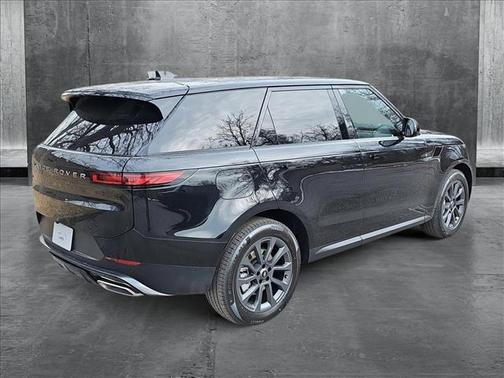 2025 Land Rover Range Rover Sport P360 S