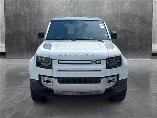 2025 Land Rover Defender 110 P400 S