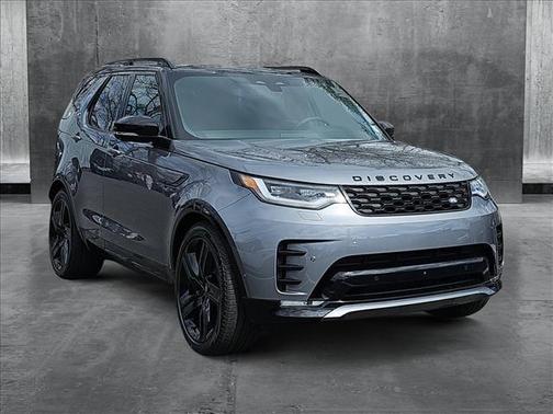 2025 Land Rover Discovery P300 Dynamic SE