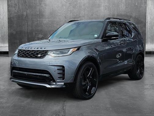 2025 Land Rover Discovery P300 Dynamic SE