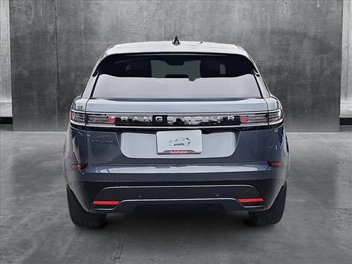 2026 Land Rover Range Rover Velar P250 SE R-Dynamic