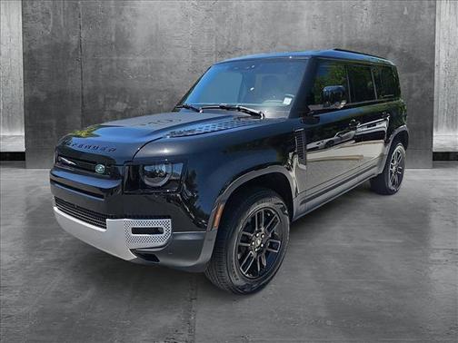 2025 Land Rover Defender 110 P300
