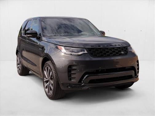 2024 Land Rover Discovery P300 Dynamic SE